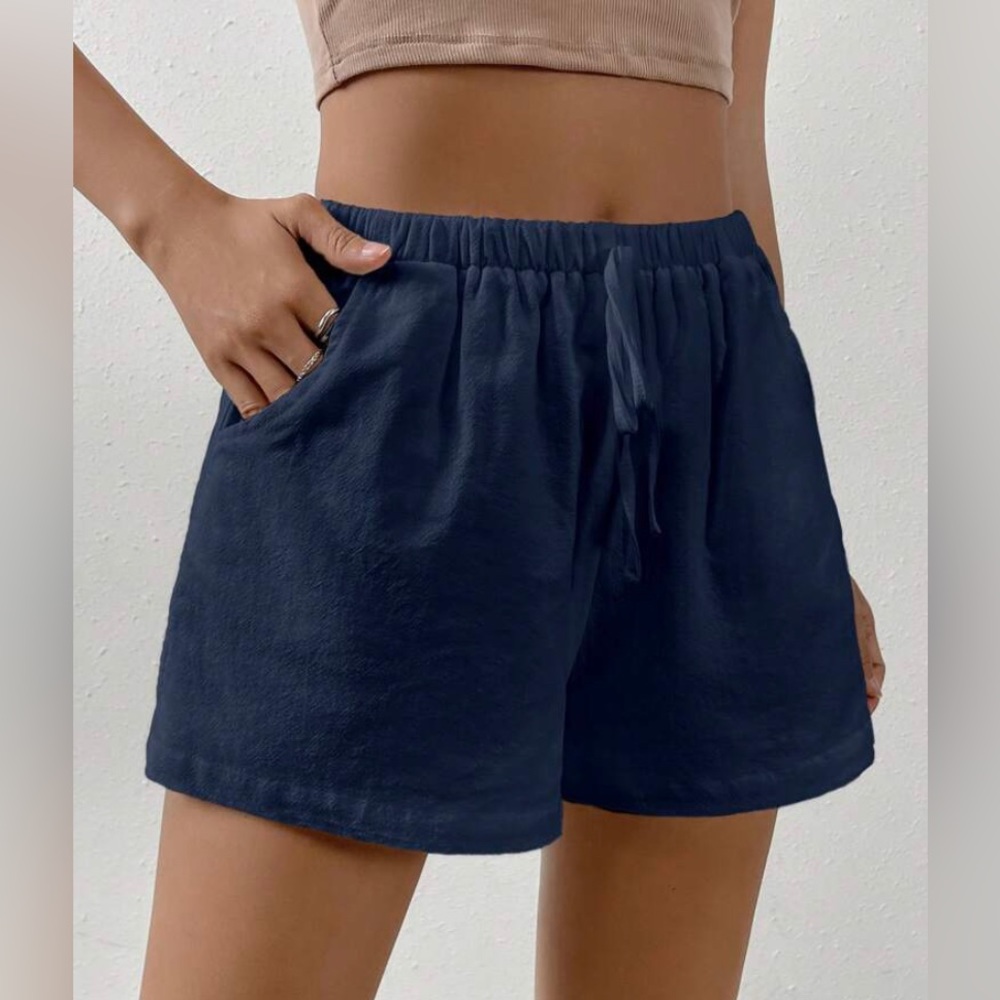 SHEIN EZwear Solid Knot Waist Wide Leg Shorts